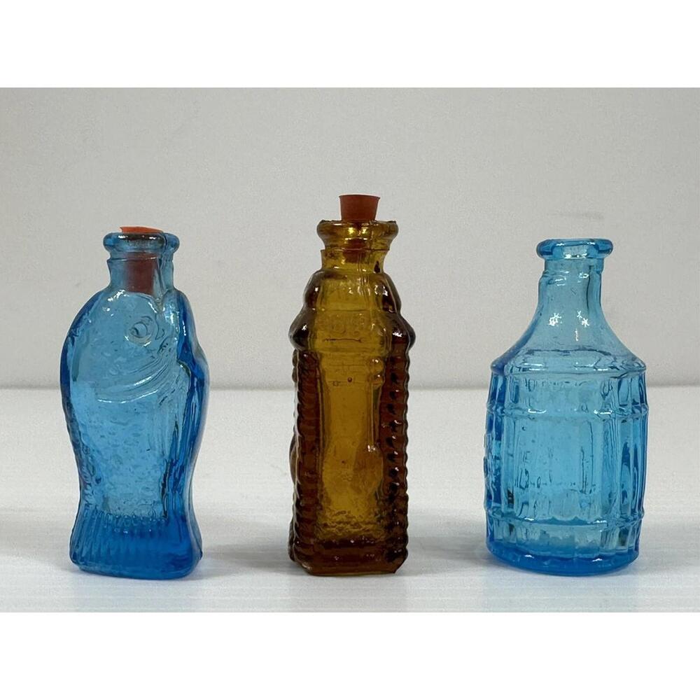3 Vintage Small Mini 2” Root Bitters Fisch’s Bitters Fish Bottles Phila‎ Bitters
